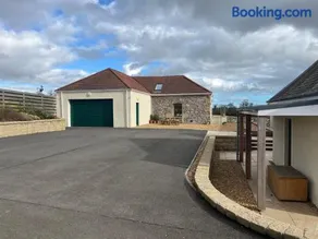 Converted Barn - Romantic Countryside Escape - Image 3