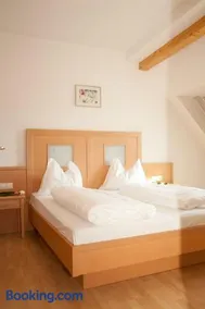 Raiffeisenhof Appartements - Image 2