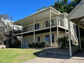 McMillans Villa 18 Metung - Image 1