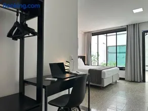 Status Elegance Hotel - Image 5