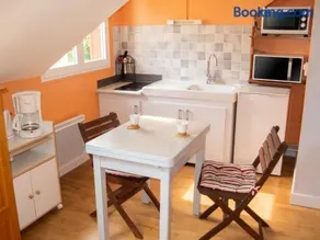 Appartement cosy Salins-les-Bains 18 m² Parking - Image 1
