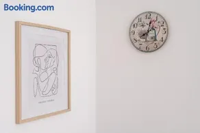 Elegant Studio by the Beach in Ireon on Semi Basement Level - Image 2
