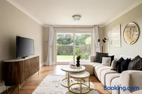 Seahaven In Sandbanks With Hot Tub - Image 1