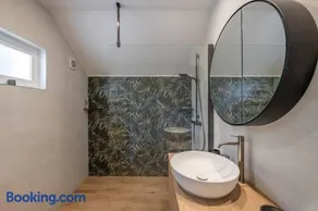 Villa ALPÉA avec piscine chauffée - spa - prpche d'Annecy - Image 3