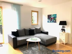 Exklusive Ferienwohnung m. Terrasse, ruhig gelegen - Image 2