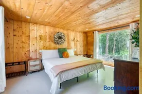 The Cottage at Highland Farms - Image 4
