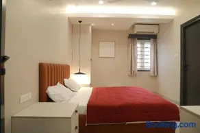 Mirashya at Yendada Vizag - Fully Serviced 3BHK Luxury Boutique Stays - Image 1