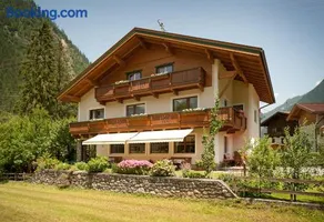 LEO Appartements - Image 1