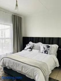 Altin Pearl Luxury Apartment - Image 2