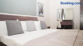 Relax Water Front Serviced Apartment (Three Bedroom) - Image 2