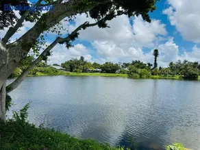 Venice Lake House - Image 1