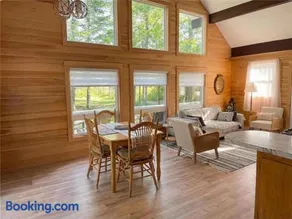 Private Beach Escape - Chalet Ferdinand - Image 3
