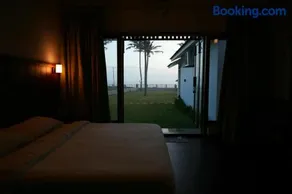 Ayada Cliff Beach Villas - Image 2