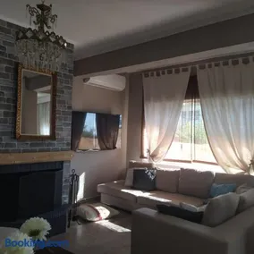 The Cozy Garden Villa - Image 3