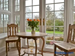 Trew House - Image 4