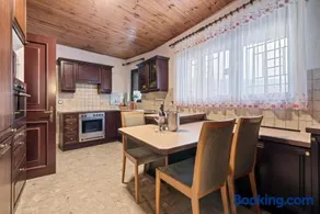 Wellness Villa near Vienna - Pool, Sauna & Whirlpool - Image 4