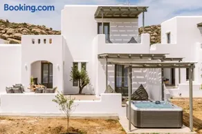 Arsenis Luxury Villas - Image 2