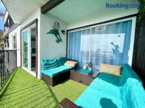 SurfView VR - Best Ocean and Pier View, 5 mins to Beach, Cozy Patio, Pet Friendly - Image 1