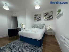 Ivory Apartments - Image 4
