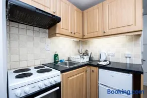 3Bed Home Near Jameson Distillery & Luas Line - Image 1