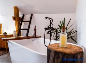 Apartament w środku lasu - Image 2