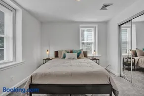 Renovated 2BR in Germantown - Image 3
