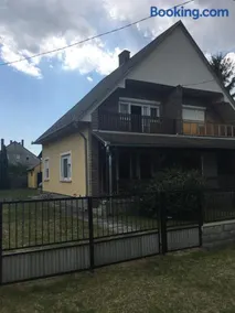Vikrics Apartman - Image 1