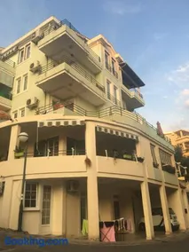 Green Apartman - Image 5