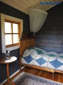 Rentukka - Sähköttömät Yöpymismökit - Off-grid Cottages - Image 3