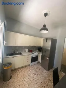 Lovely flat Korydallos - Image 4