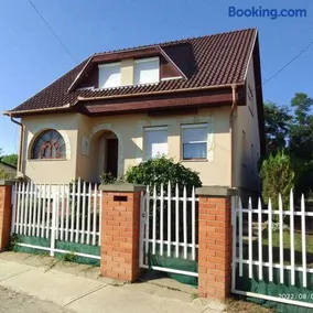 István Apartman - Image 2