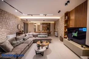Ammos Luxury Villas Salamina - Image 3