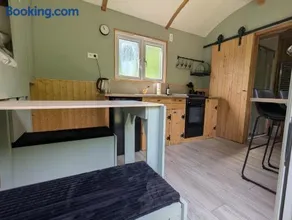 Kingfisher Shepherd's Hut - Image 5