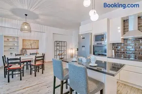 Garbis House - Image 2