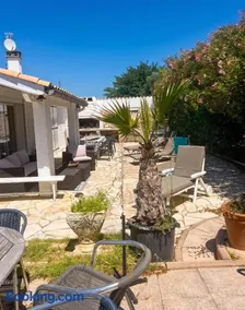 Maison charmante à Marseillan avec grand jardin et terrasse - Image 1