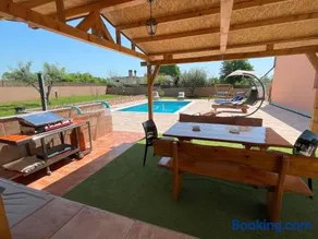 Villa Rosa Apartman - Image 2