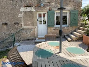Petite maison de charme à Thury - Image 1