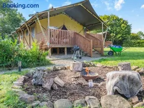 Little North Field Family Safari Tent Glamping near Harrogate - Image 1
