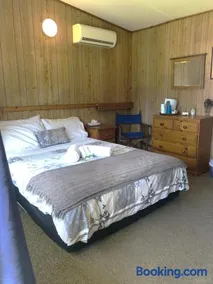 Yarrabin Country Retreat - Image 1