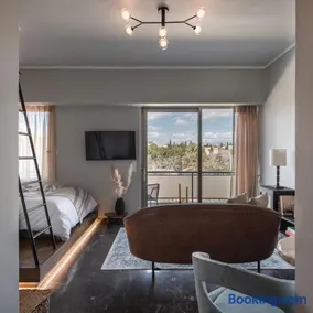 Chic Urban Suite - Parthenon Viewpoint - Image 1