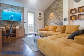 Penthouse Gea - Image 3