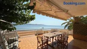 Alekos Beach Houses-Waters Edge - Image 2