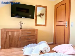 Ferienhaus Landeskrone für 10 Personen mit Sauna, Terrasse, inkl Parkplatz in Dresden - Image 2