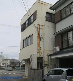 Aarons Guest House - Image 2