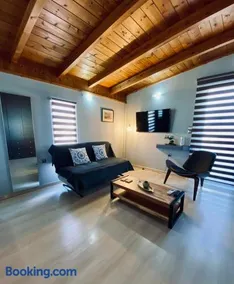 Keskos Luxury Apartment - Image 1