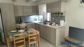 Diogenis House - Image 4