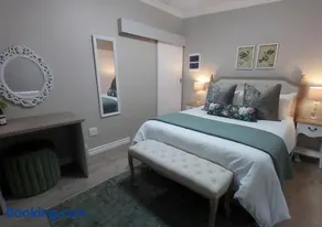 7 on Connor - Luxury Family Cottage - Image 1