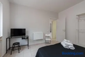 Travelershome Ciampino 170 Station Street - Image 5