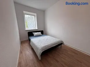 Functional, spacious and quiet apartment - Image 2