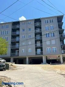 Froa Luxury Apartment - Image 1